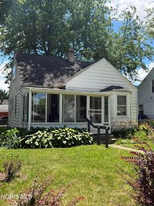 1603 Crestwood Rd