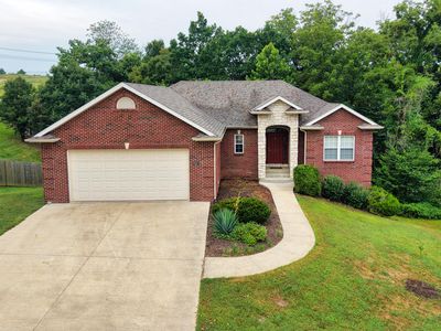 3905 Deerfoot Way