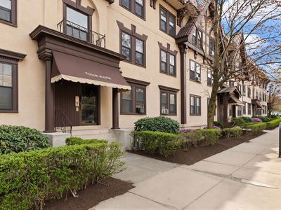 1718 Commonwealth Ave APT 8