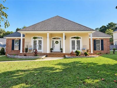 8737 Woodchester Ct