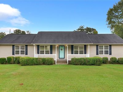 Property at 102 Arthur Ave, Abbeville, SC