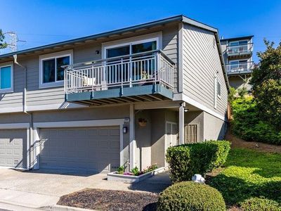 25084 Vista Greens Court