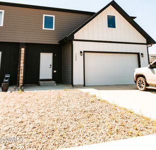 Property at 1233 9th St SW, Watford City, ND