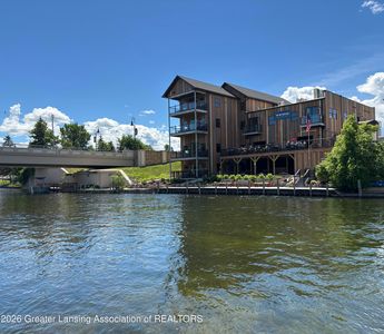 6064 River St #302
