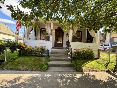 704 Main Ave