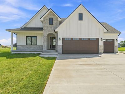 1918 NE Pine Lake Cir