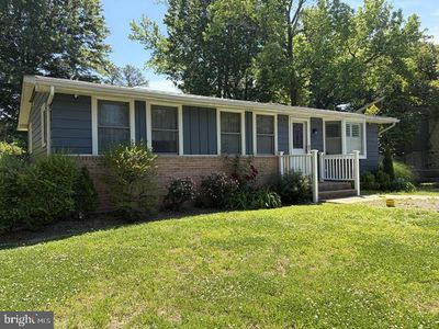7116 Lake Shore Dr