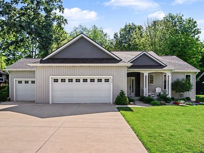950 Doolittle Ct