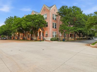 2305 Worthington St #219