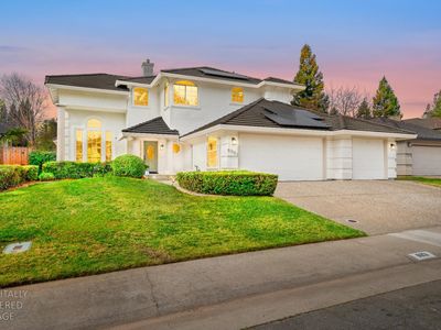 6051 Kenneth Oak Way