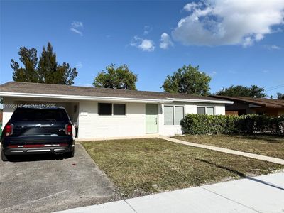 207 SW 12th Ave