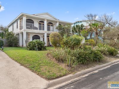 Property at 813 N Shore Dr, Port Isabel, TX