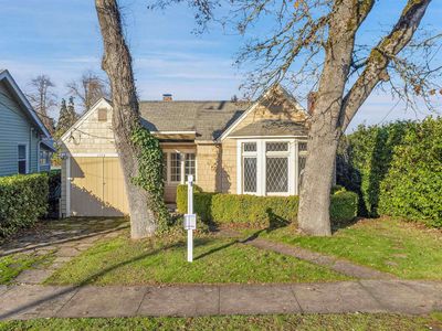 1175 Hines St SE
