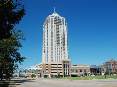4545 Commerce St Unit 2906