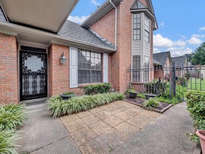 2942 Millers Pond Dr