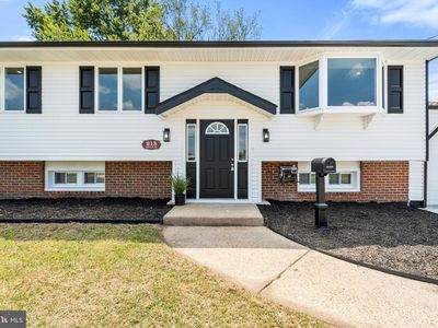 213 Hobart Dr