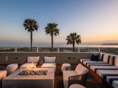 527 Ocean Blvd