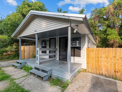 2318 Saxon St #1