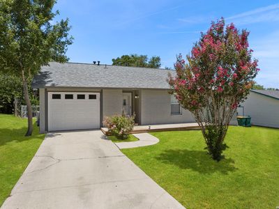 7613 LEAFY HOLLOW CT