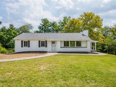 207 Grandview Dr