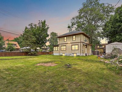 982 Case Ave