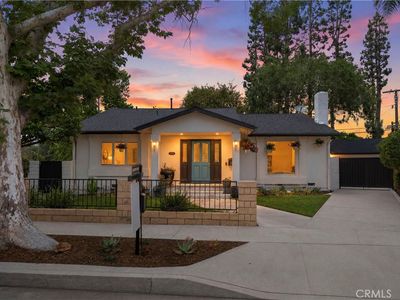 6813 E Los Santos Dr