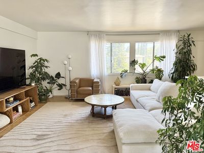 6000 Coldwater Canyon Ave #2