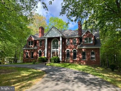 188 River Park Dr