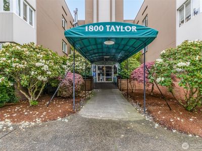 1800 Taylor Avenue N #305