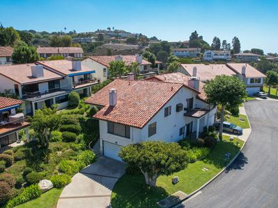 6622 Ocean Crest Dr