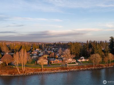 2176 Montfort Avenue