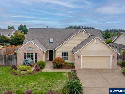 1634 Pelican Ct NW