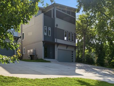 3206 Lincoln Ave