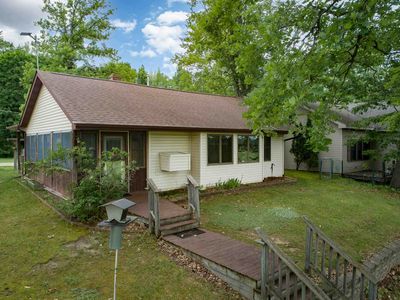 3775 Oakridge Dr