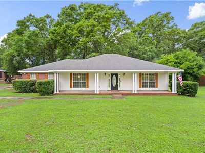 Property at 4013 Blakewood Dr W, Semmes, AL