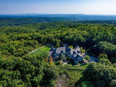 6 Crescent Drive