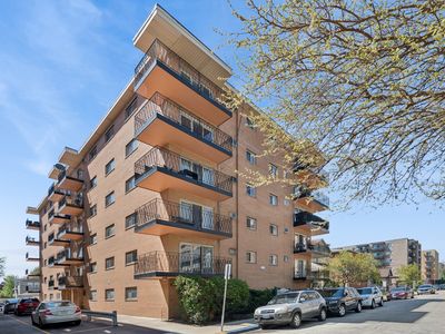 7432 Washington St APT 202