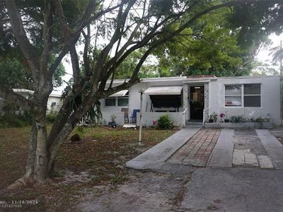 570 Oleander Rd