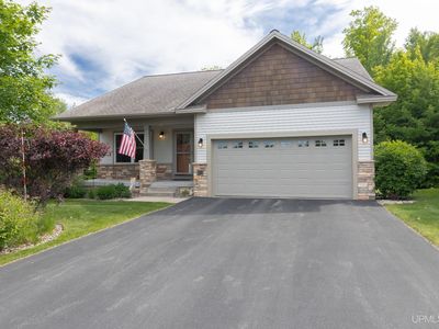 611 Brookstone Ct