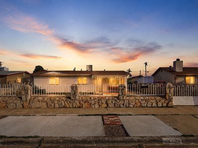 4736 Chisos Ln
