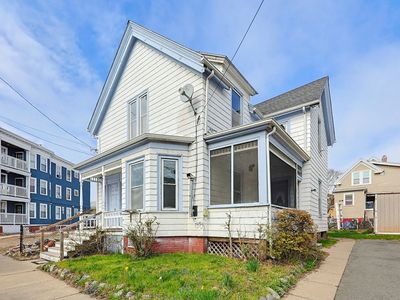 13 Rhodes Ave