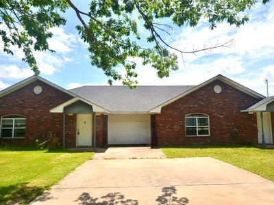 Property at 105 Bryant St APT 2, Pottsboro, TX