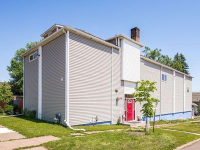 115 W McGonagle St