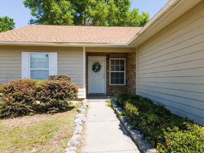 Property at 100 Roosevelt Dr, Midway, FL