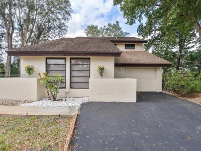 4051 SW 84th Ter
