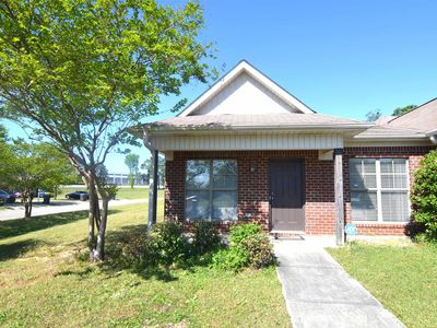 501 Castlebury Ln