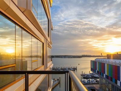 1 Harbor Shore Dr #4M