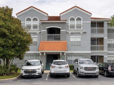 18001 RICHMOND PLACE DRIVE #427