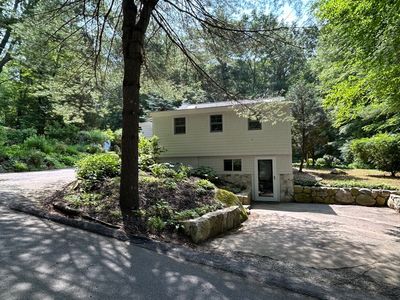 16 Yale Rd