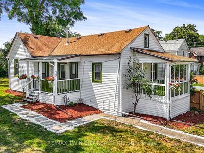 28 Forsythe St